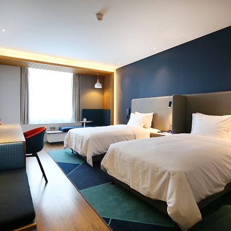 Holiday Inn Express Chengdu North Railway Station By Ihg - Near Panda Base, Near Chunxi Road Экстерьер фото