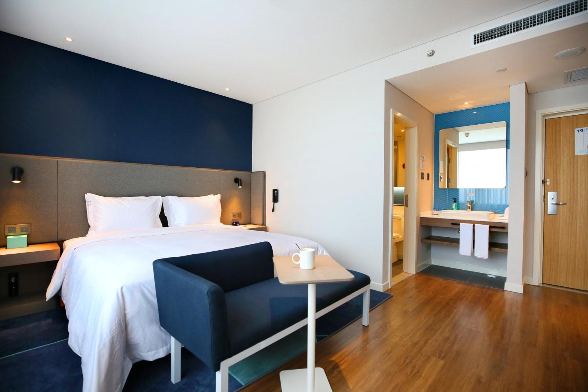 Holiday Inn Express Chengdu North Railway Station By Ihg - Near Panda Base, Near Chunxi Road Экстерьер фото