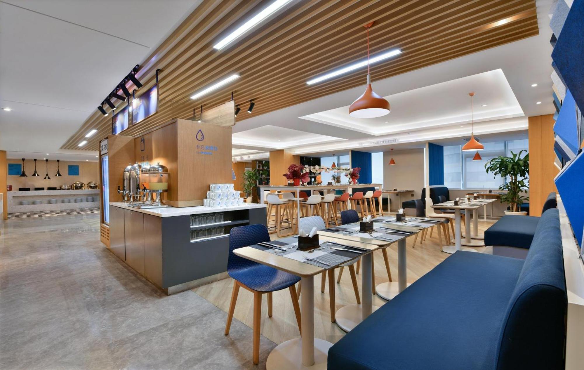 Holiday Inn Express Chengdu North Railway Station By Ihg - Near Panda Base, Near Chunxi Road Экстерьер фото